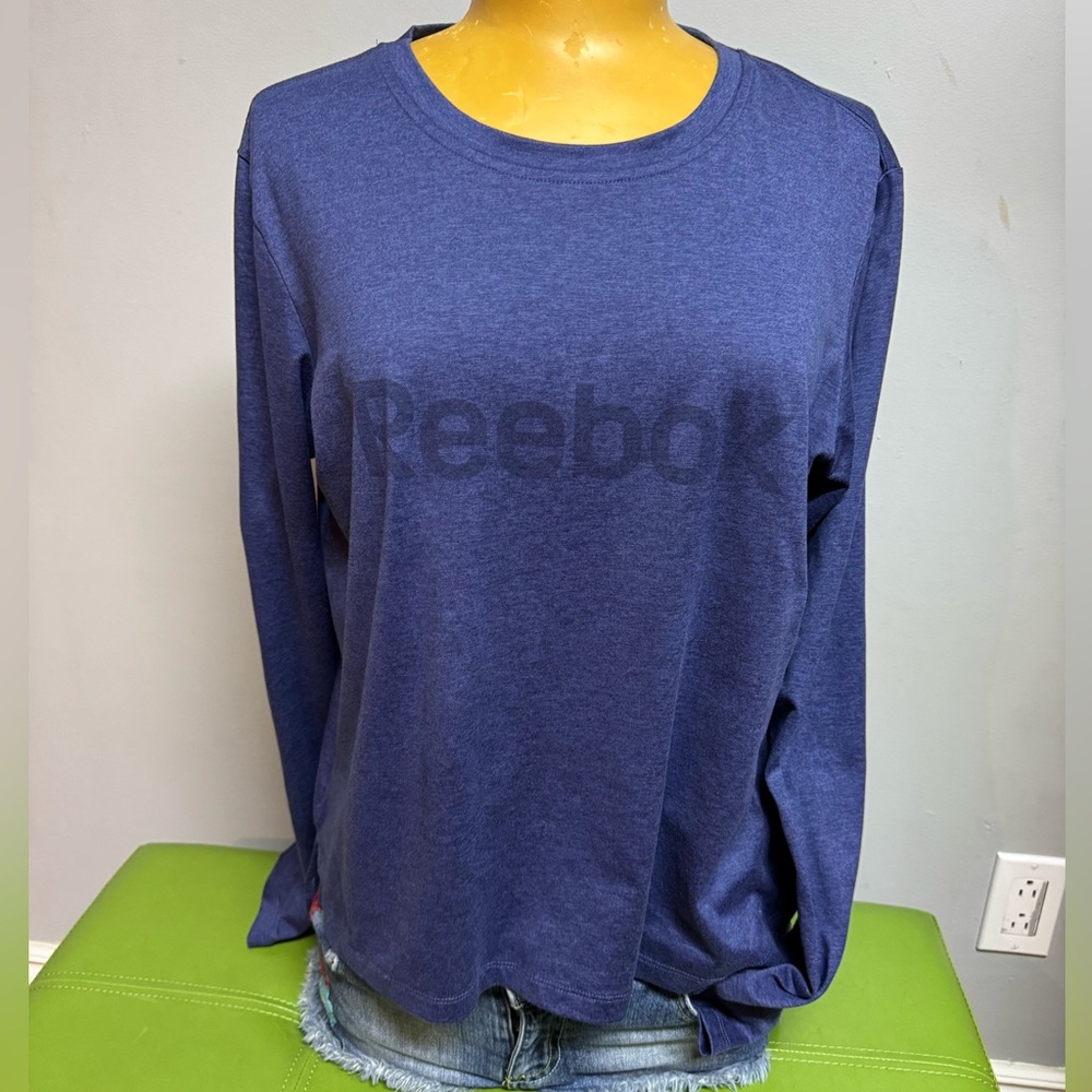 Reebok Lightweight Long Sleeve Tee  . No material tag . Loose fit